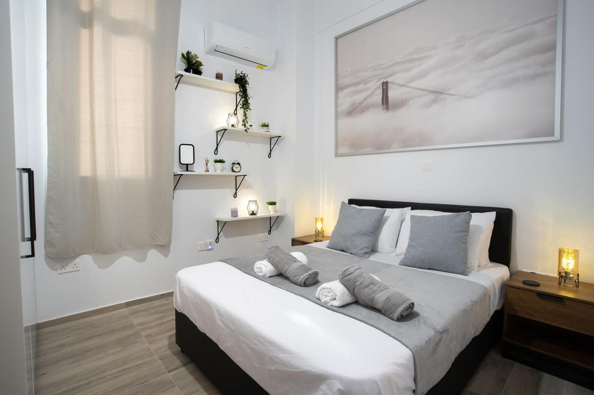 2 Bedroom With 200m To Sea - And Relax * Paphos